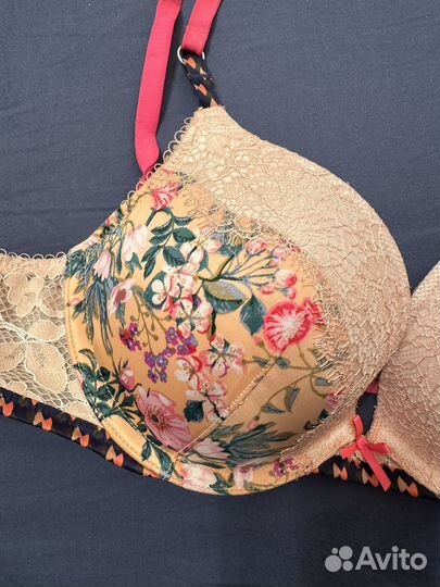 Бюстгальтер Victoria's secret 34 b