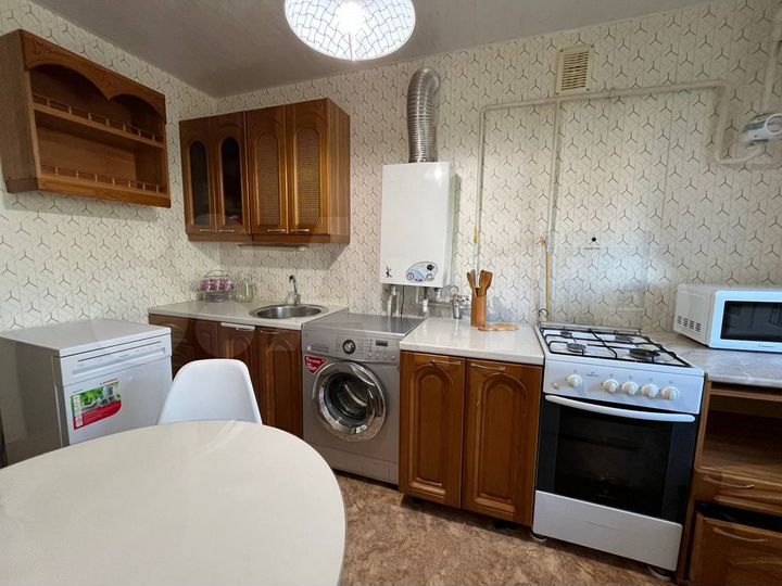 2-к. квартира, 50,9 м², 1/3 эт.