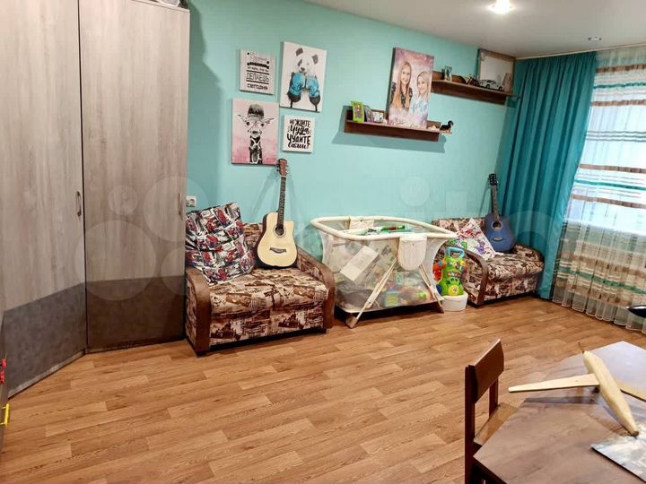 2-к. квартира, 52 м², 4/10 эт.