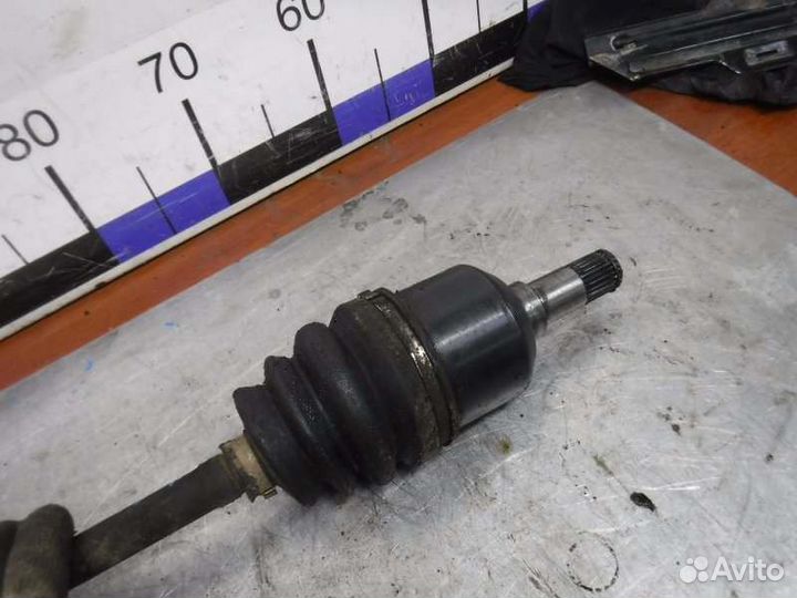 Привод передний левый Ваз 2110 1.5 16V 2001