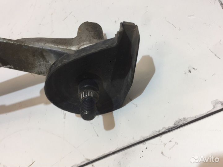 Трапеция стеклоочистителей (Kia Soul)