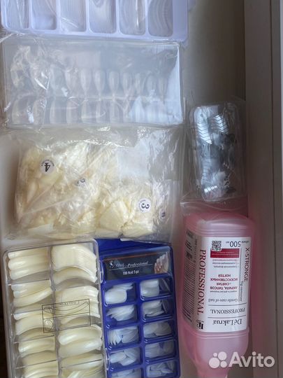 Материалы для наращивания ногтей