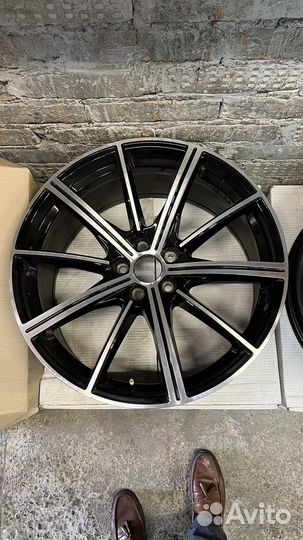 Диски на Audi R20