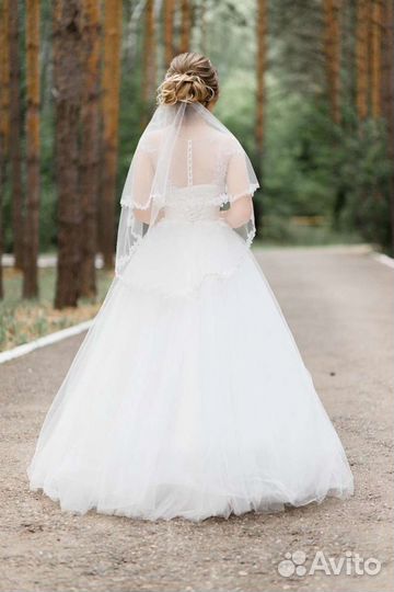 Свадебное платье