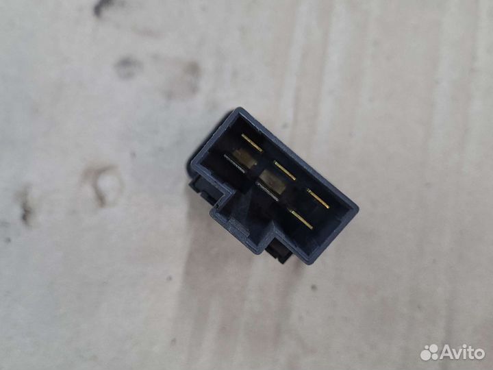 Кнопка обогрева заднего стекла Nissan Almеra N15