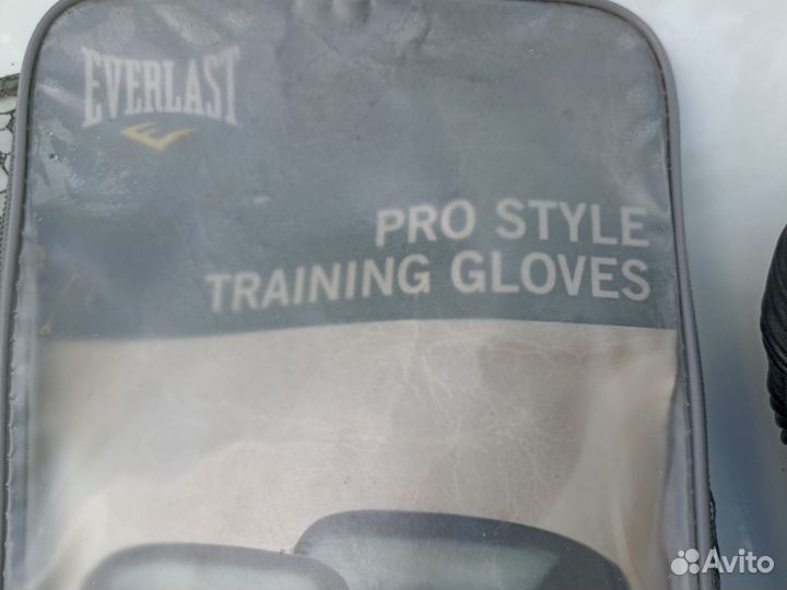 Боксерские тренировочные перчатки 12 oz everlast