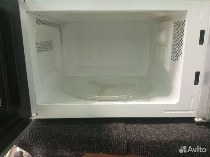 Микроволновая печь