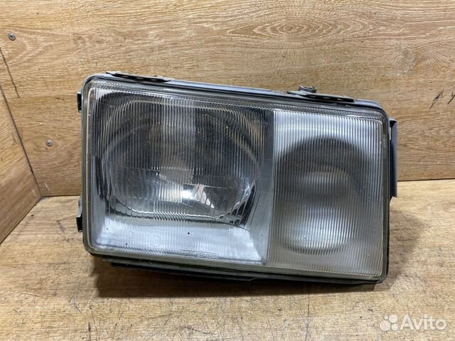 Фара передняя правая Mercedes W124 дорест 141765