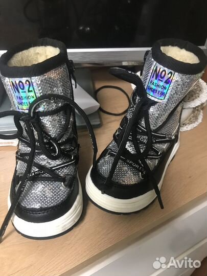 Зимний комбинезон для девочки