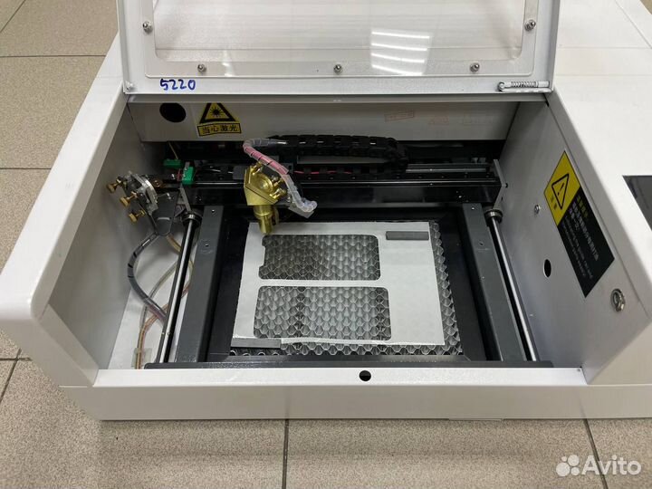 Резак лазерный для гидрогелевой пленки