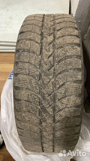 Bridgestone Ice Cruiser 5000 205/60 R15