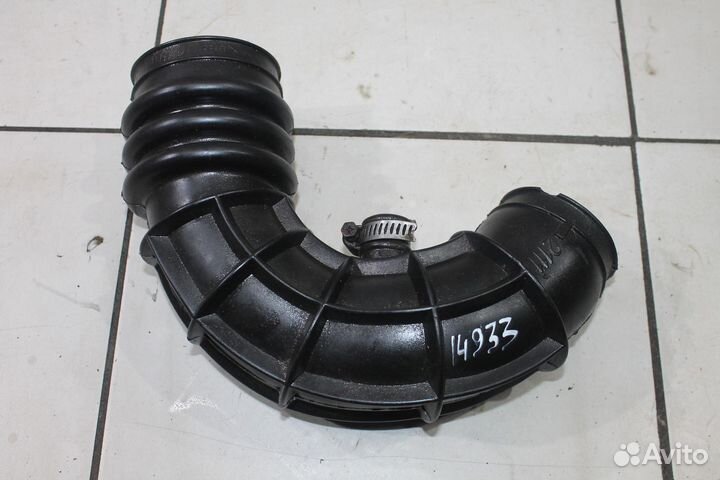 Корпус воздушного фильтра патрубок