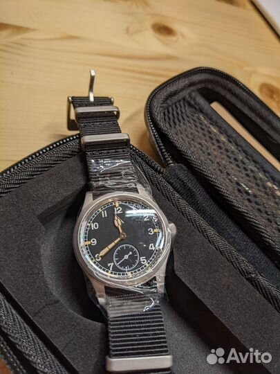 Часы Dirty Dozen