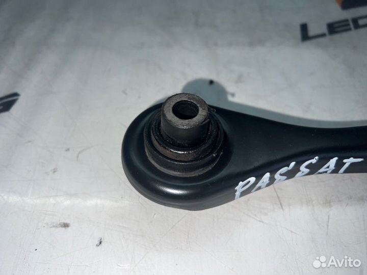 Рычаг подвески нижний задний правый Volkswagen