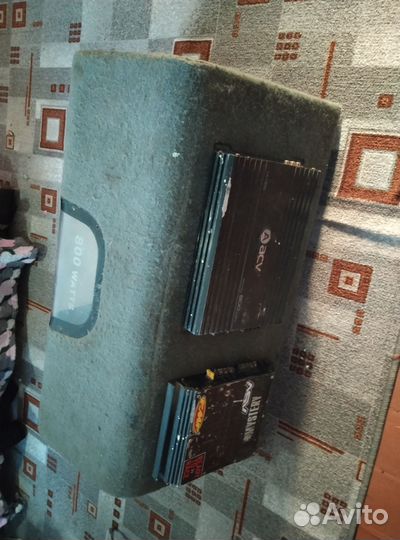 Сабвуфер автомобильный