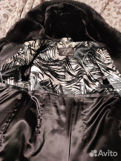 Шуба мутоновая с капюшоном 44 46