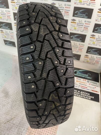 Pirelli Ice Zero 215/50 R17 95T