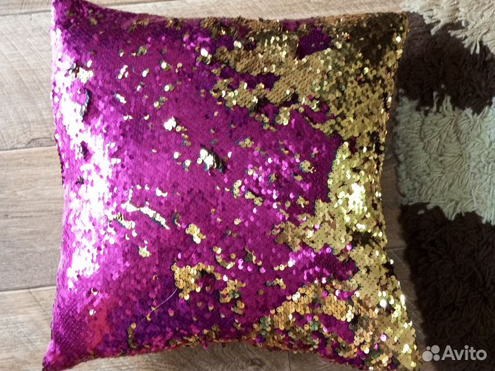 Подушка красивая