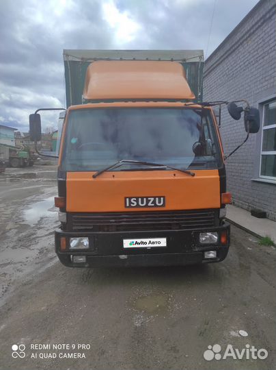 Isuzu Forward (F-Series), 1990