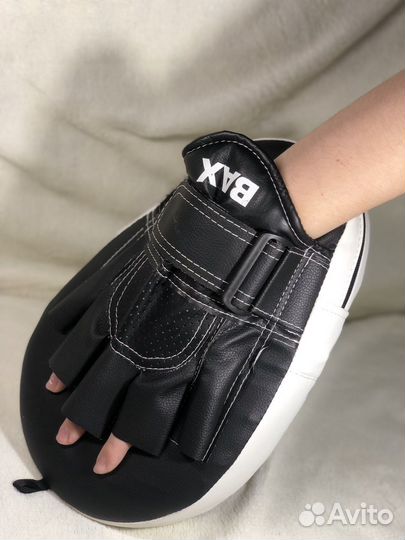 Боксерская лапа