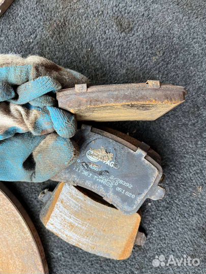 Задние тормозные диски Hella Audi A4 B8