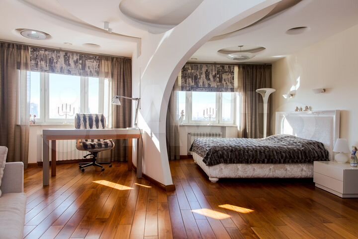 3-к. квартира, 120 м², 19/23 эт.