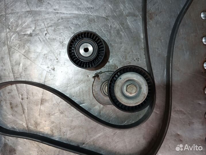 Ролики ремня генератора ауди 2.0 TDI