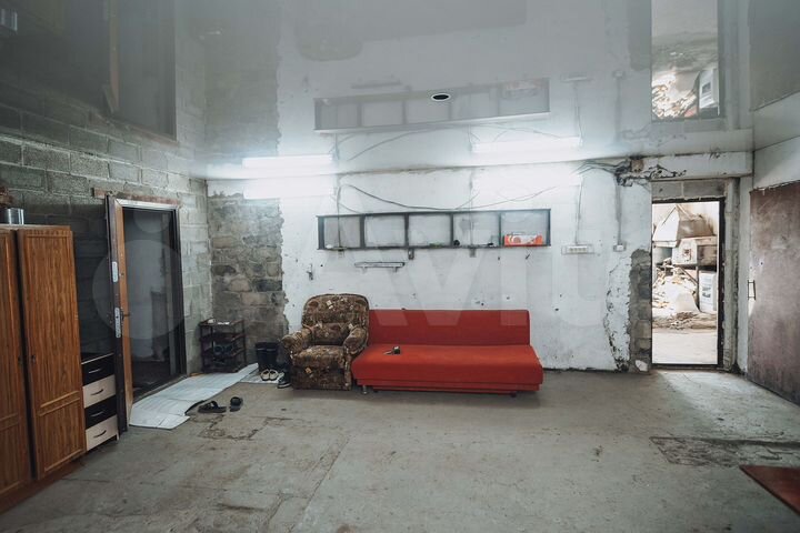 Здание, 350 м²