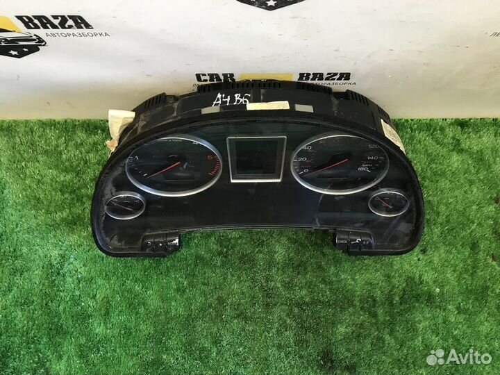 Панель приборов Audi A4