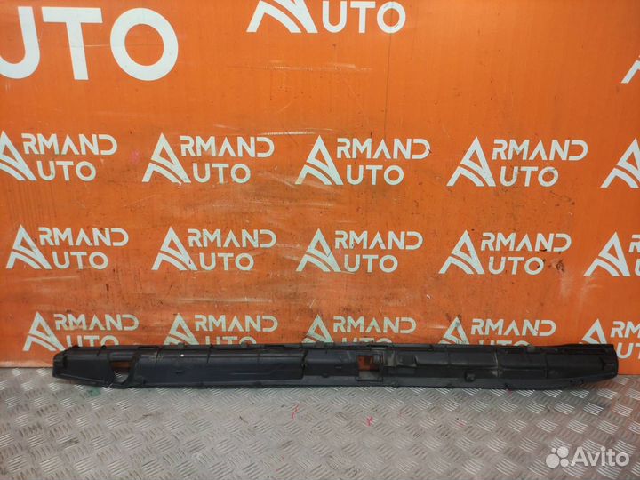 Кожух замка багажника Toyota Land Cruiser Prado