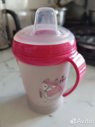 Поильник непроливайка новый с 6 мес