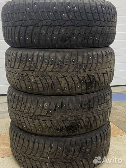 Laufenn I Fit Ice LW 71 215/50 R17 95T