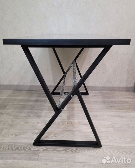 Стол обеденный из керамогранита