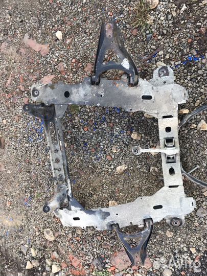 Renault Megan 1 подрамник