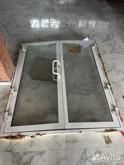 Дверь алюминий бу