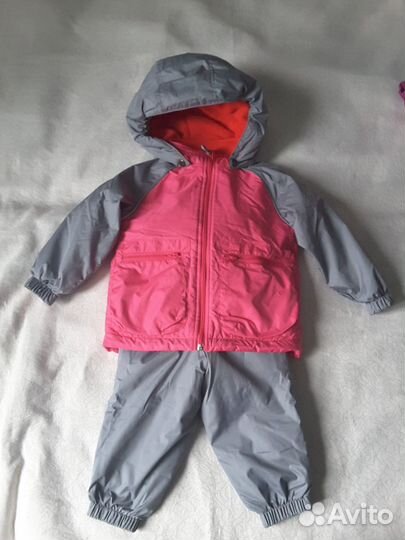 Продам костюм на девочку демисезонный