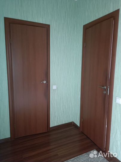 Двери межкомнатные с коробкой 80 бу