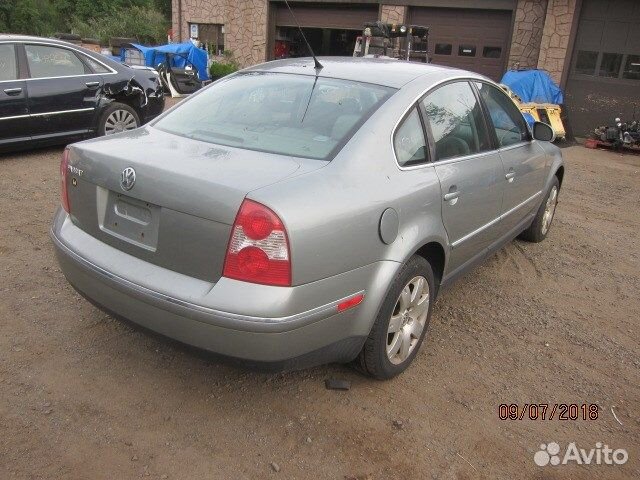 Разбор на запчасти Volkswagen Passat 5