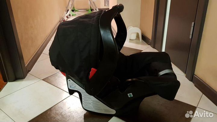Автокресло-люлька Greco продам