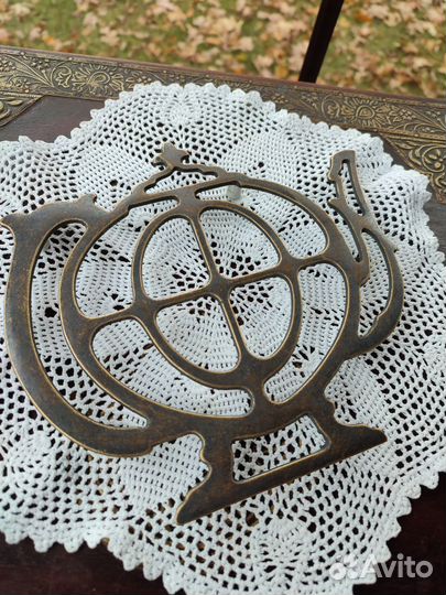 Подставка под горячее латунь Италия