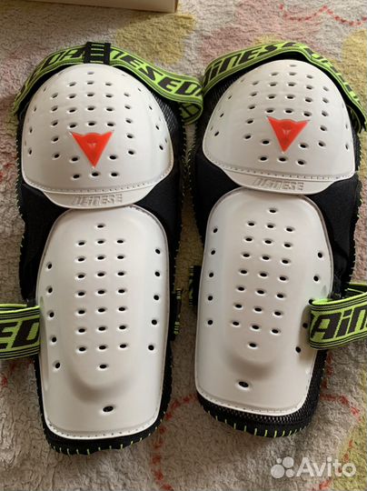 Защита колена Dainese Action