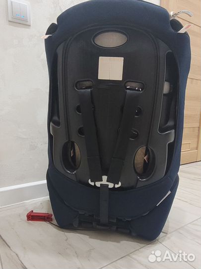 Автомобильное детское кресло от 9 до 36 кг