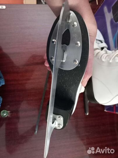 Коньки фигурные