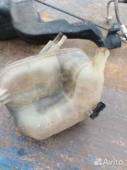 Расширительный бачек Opel Astra H