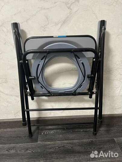 Санитарное кресло туалет