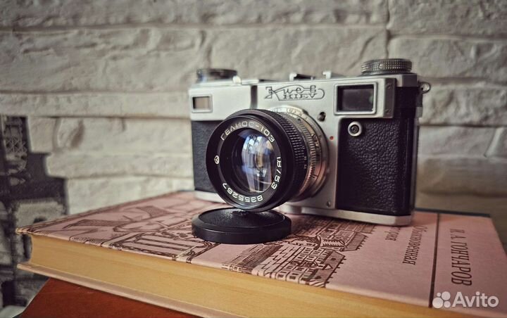 Советские фотоаппараты Зенит, Киев