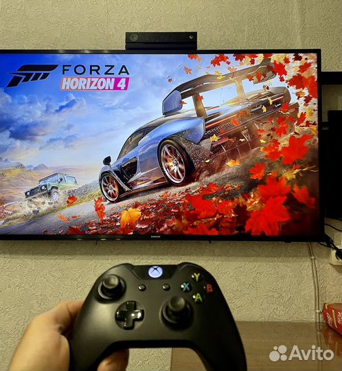 Xbox One X 1tb + Kinect + 2 гемпада