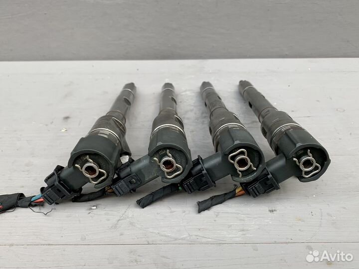 Форсунки Hyundai Grand Starex 2.5 л дизель D4CB
