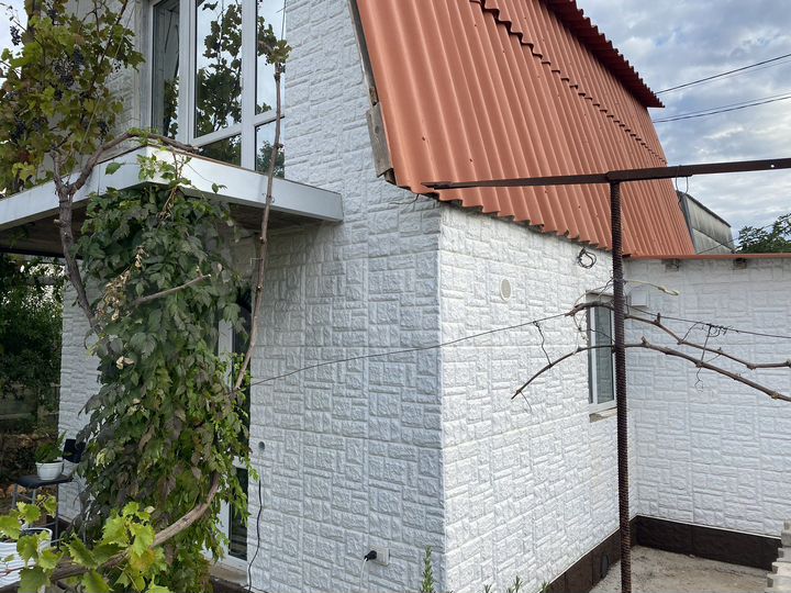 Дом 40 м² на участке 4,3 сот.