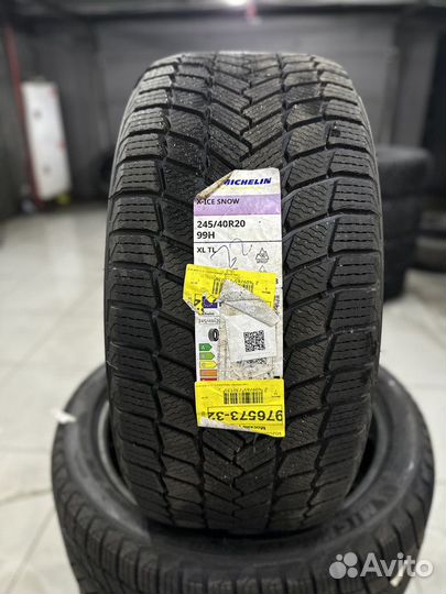 Michelin X-Ice Snow 245/40 R20